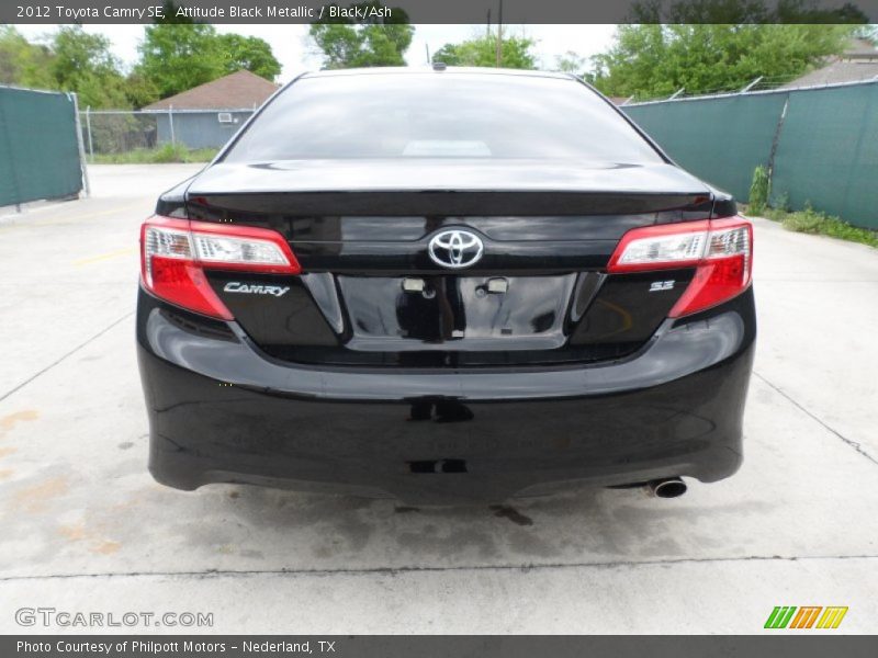 Attitude Black Metallic / Black/Ash 2012 Toyota Camry SE
