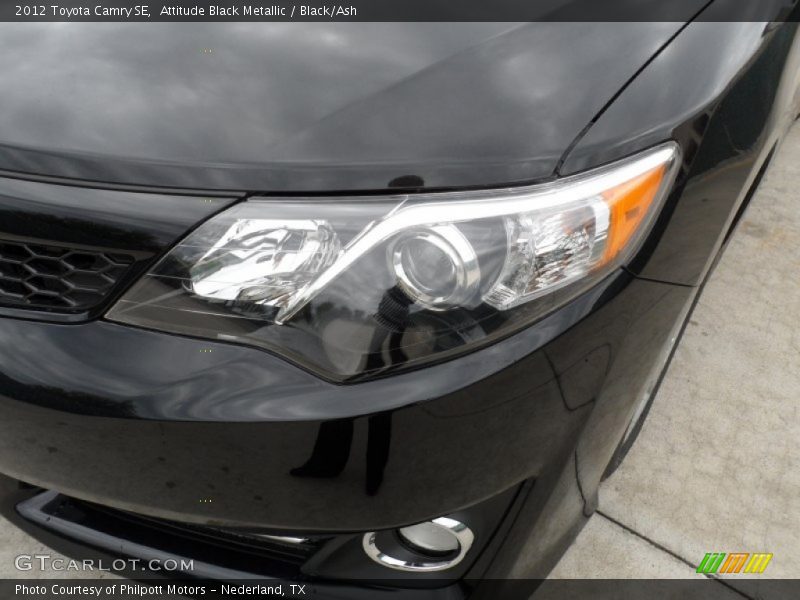 Attitude Black Metallic / Black/Ash 2012 Toyota Camry SE