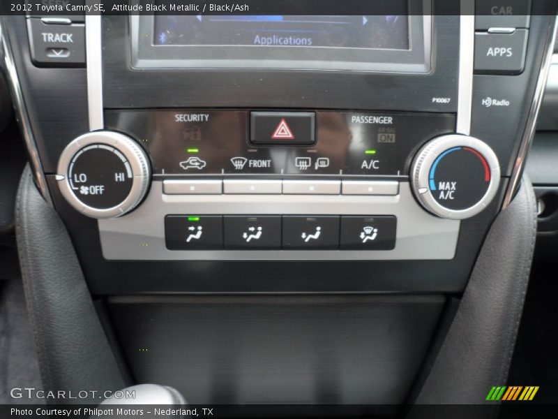 Attitude Black Metallic / Black/Ash 2012 Toyota Camry SE