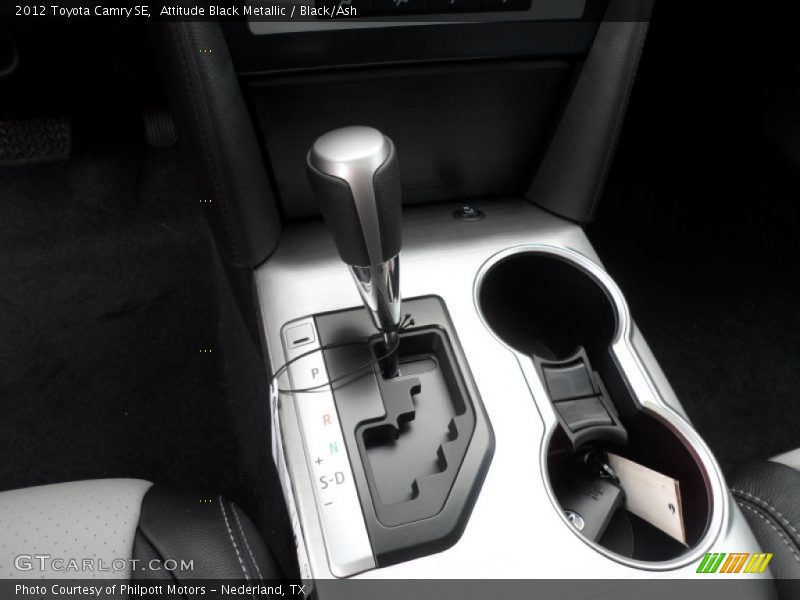 Attitude Black Metallic / Black/Ash 2012 Toyota Camry SE