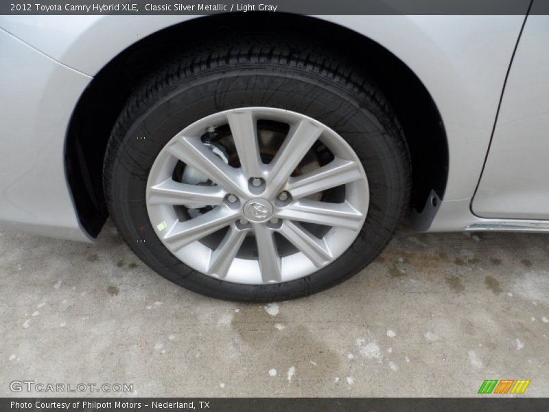 Classic Silver Metallic / Light Gray 2012 Toyota Camry Hybrid XLE