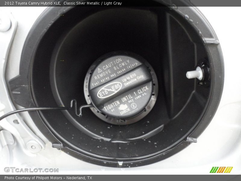 Classic Silver Metallic / Light Gray 2012 Toyota Camry Hybrid XLE