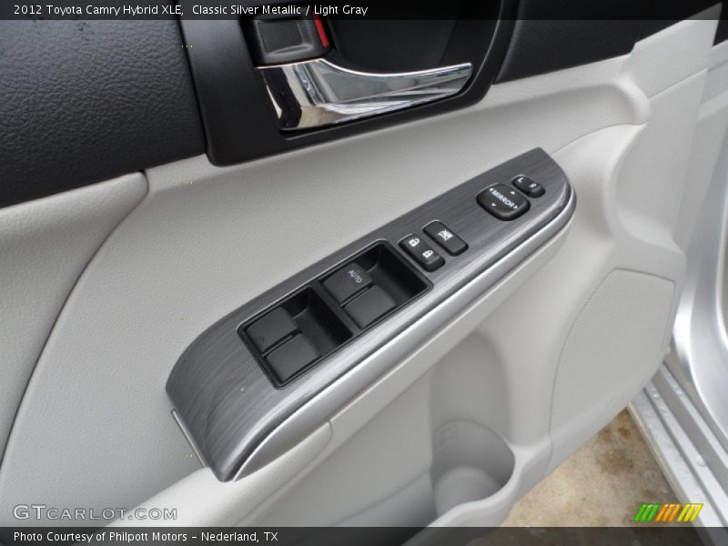 Classic Silver Metallic / Light Gray 2012 Toyota Camry Hybrid XLE