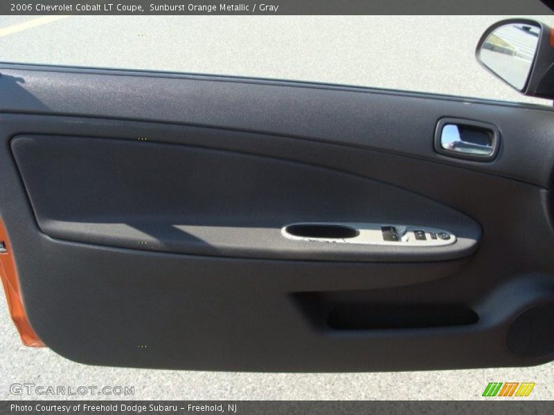 Sunburst Orange Metallic / Gray 2006 Chevrolet Cobalt LT Coupe