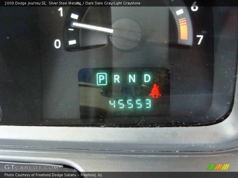 Silver Steel Metallic / Dark Slate Gray/Light Graystone 2009 Dodge Journey SE