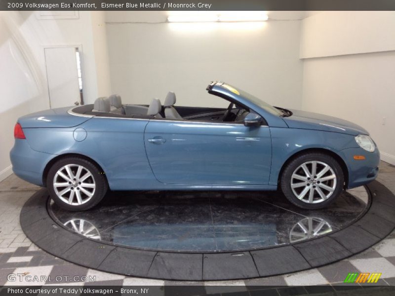 Eismeer Blue Metallic / Moonrock Grey 2009 Volkswagen Eos Komfort