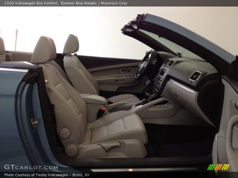 Eismeer Blue Metallic / Moonrock Grey 2009 Volkswagen Eos Komfort
