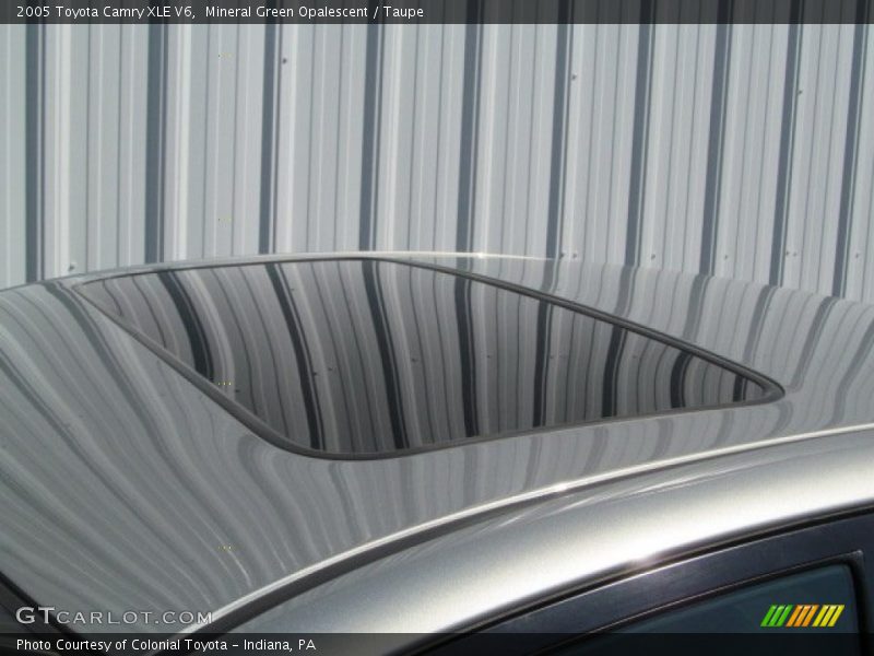Mineral Green Opalescent / Taupe 2005 Toyota Camry XLE V6