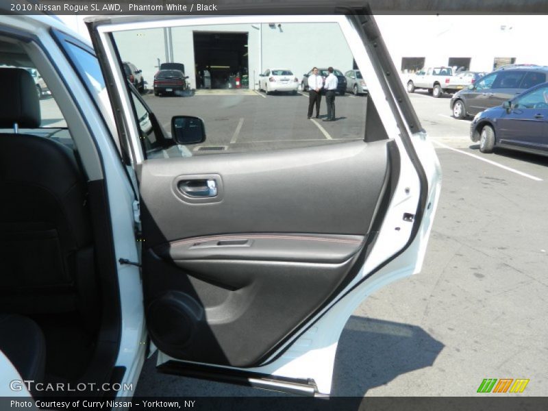 Phantom White / Black 2010 Nissan Rogue SL AWD