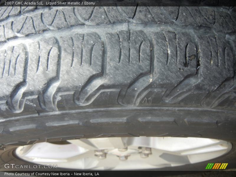 Liquid Silver Metallic / Ebony 2007 GMC Acadia SLE