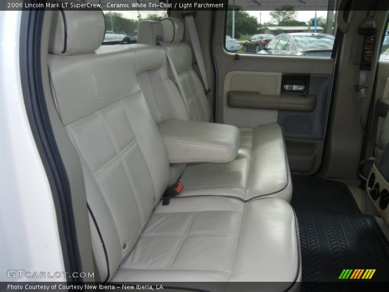 Ceramic White Tri-Coat / Light Parchment 2006 Lincoln Mark LT SuperCrew