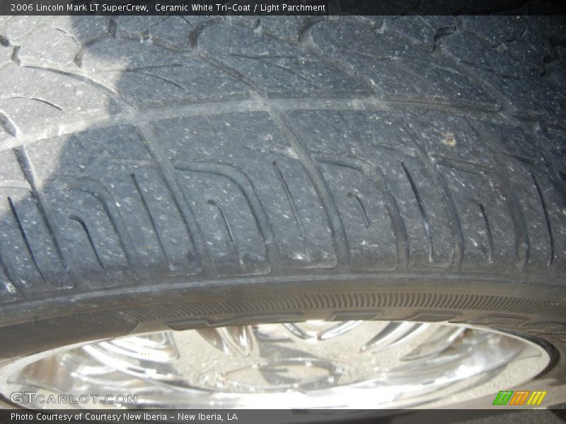 Ceramic White Tri-Coat / Light Parchment 2006 Lincoln Mark LT SuperCrew