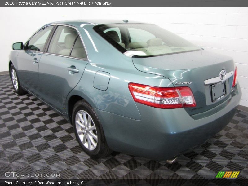 Aloe Green Metallic / Ash Gray 2010 Toyota Camry LE V6