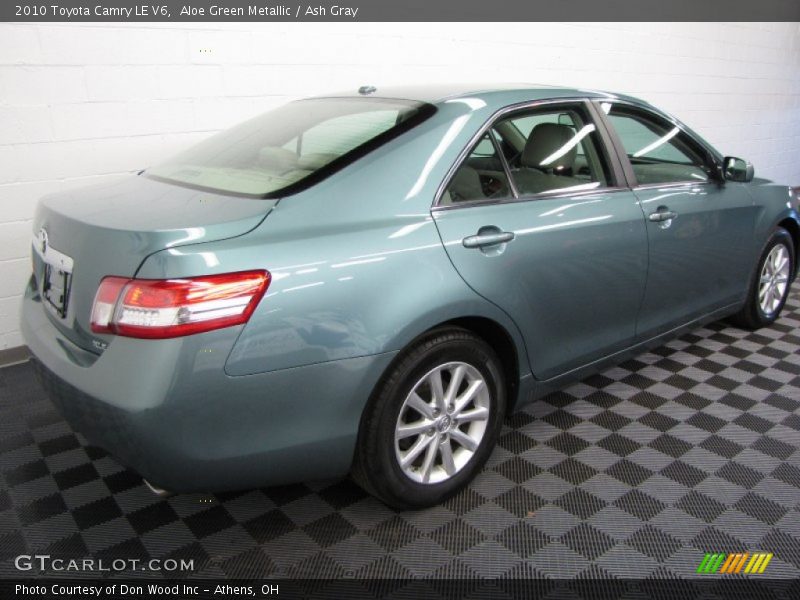 Aloe Green Metallic / Ash Gray 2010 Toyota Camry LE V6