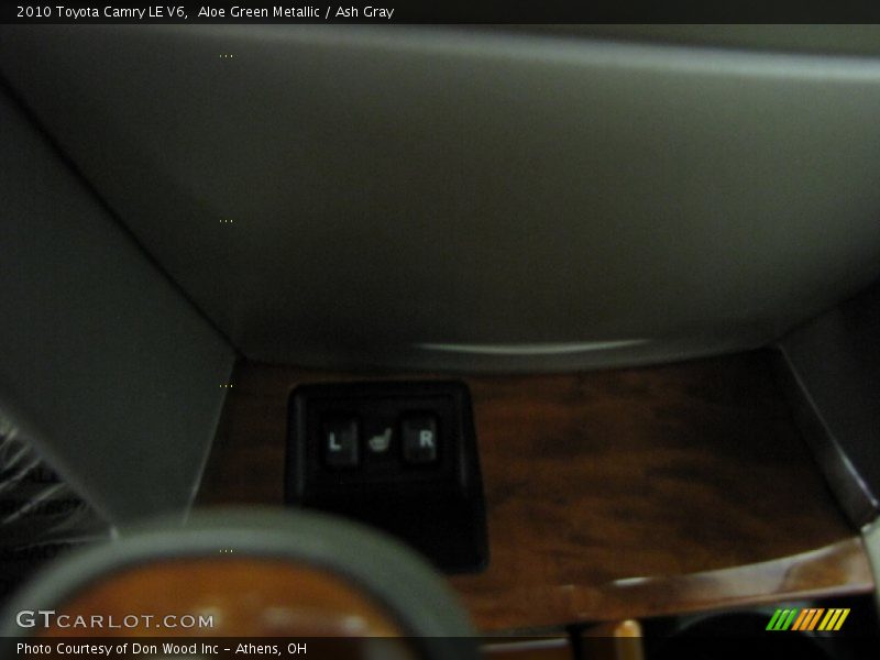 Aloe Green Metallic / Ash Gray 2010 Toyota Camry LE V6