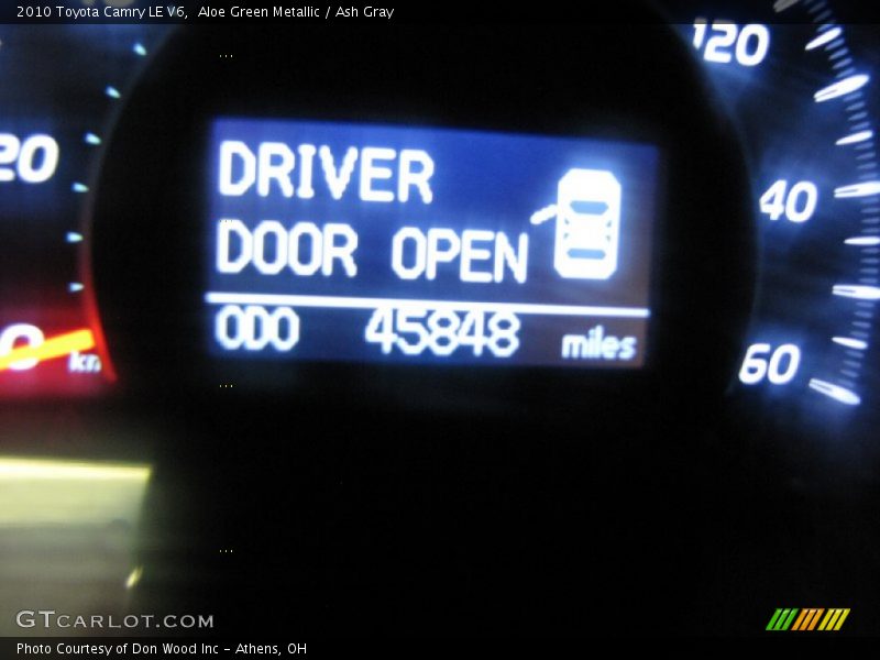 Aloe Green Metallic / Ash Gray 2010 Toyota Camry LE V6