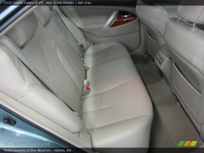 Aloe Green Metallic / Ash Gray 2010 Toyota Camry LE V6