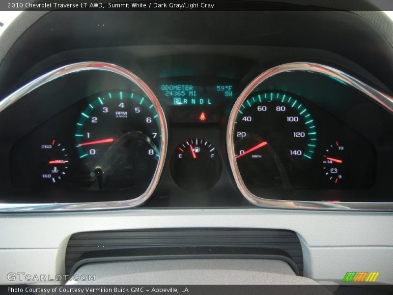 Summit White / Dark Gray/Light Gray 2010 Chevrolet Traverse LT AWD