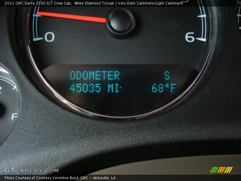 White Diamond Tricoat / Very Dark Cashmere/Light Cashmere 2011 GMC Sierra 1500 SLT Crew Cab