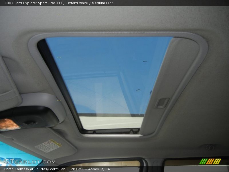 Oxford White / Medium Flint 2003 Ford Explorer Sport Trac XLT