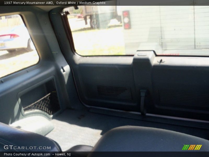 Oxford White / Medium Graphite 1997 Mercury Mountaineer AWD