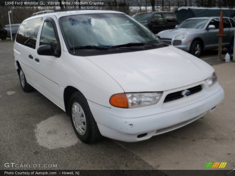 Vibrant White / Medium Graphite 1998 Ford Windstar GL