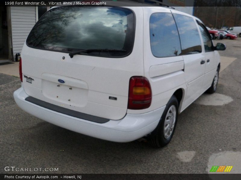 Vibrant White / Medium Graphite 1998 Ford Windstar GL