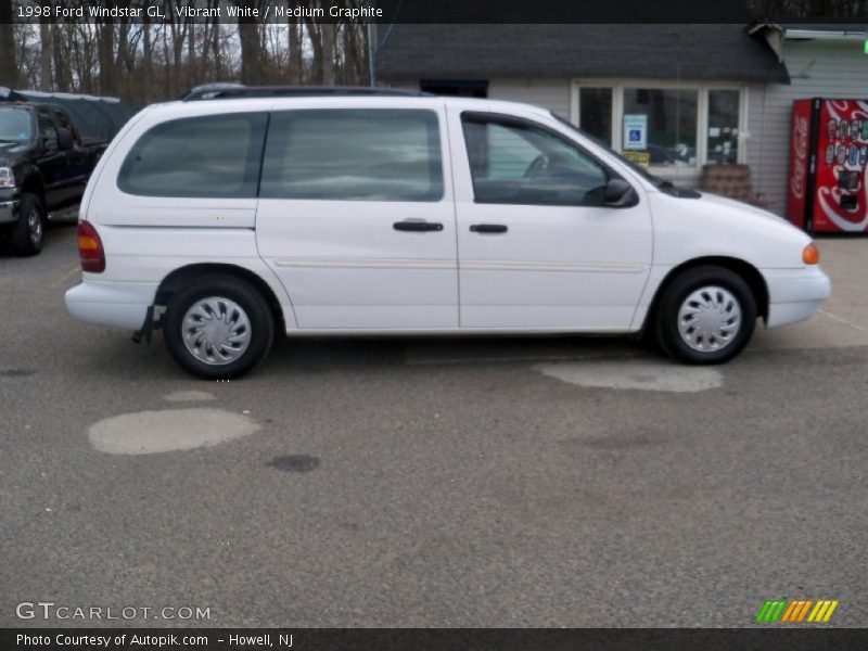 Vibrant White / Medium Graphite 1998 Ford Windstar GL