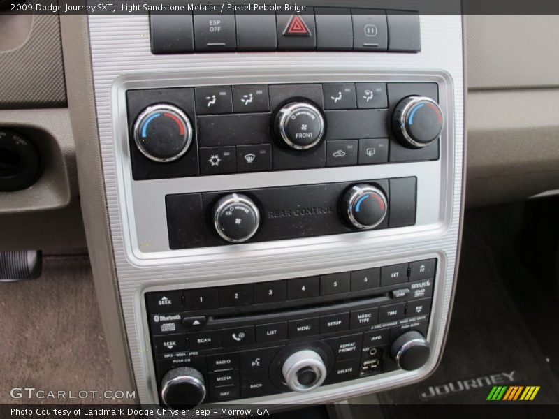 Light Sandstone Metallic / Pastel Pebble Beige 2009 Dodge Journey SXT