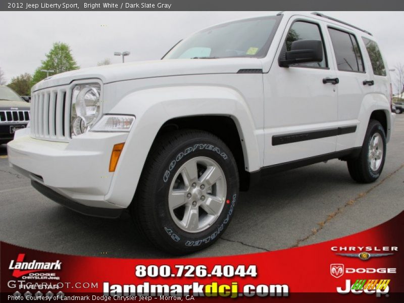 Bright White / Dark Slate Gray 2012 Jeep Liberty Sport