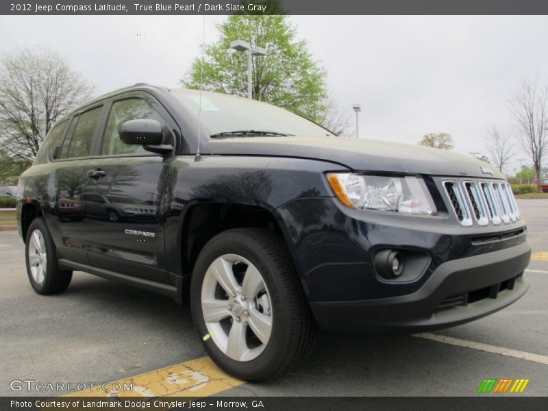 Front 3/4 View of 2012 Compass Latitude
