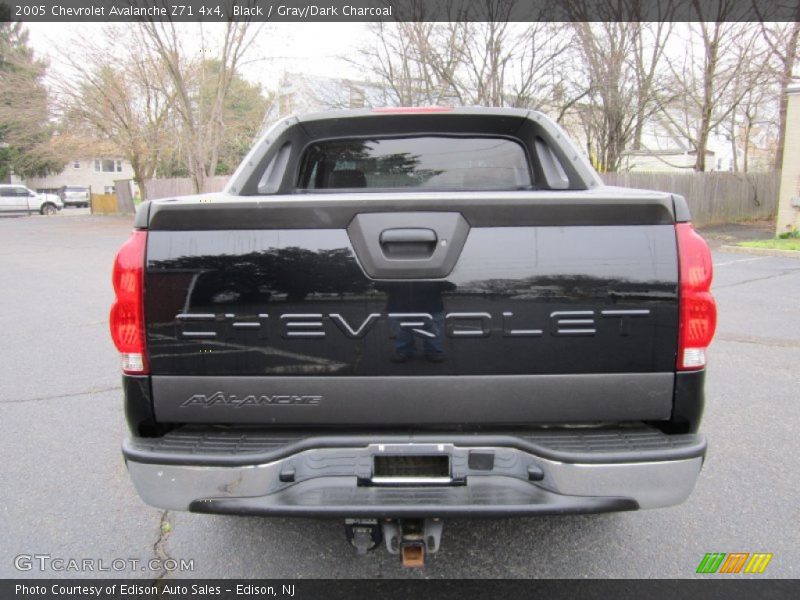 Black / Gray/Dark Charcoal 2005 Chevrolet Avalanche Z71 4x4