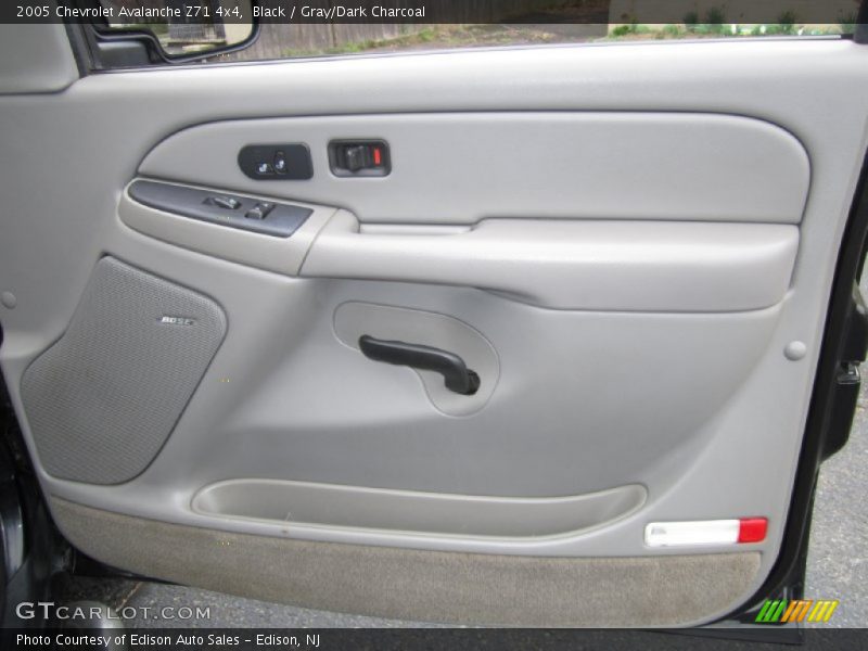 Door Panel of 2005 Avalanche Z71 4x4