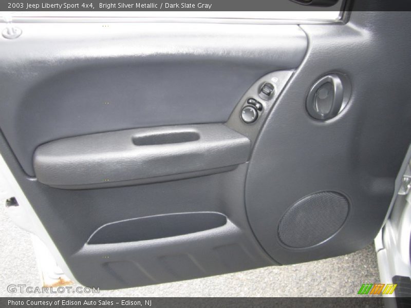Bright Silver Metallic / Dark Slate Gray 2003 Jeep Liberty Sport 4x4