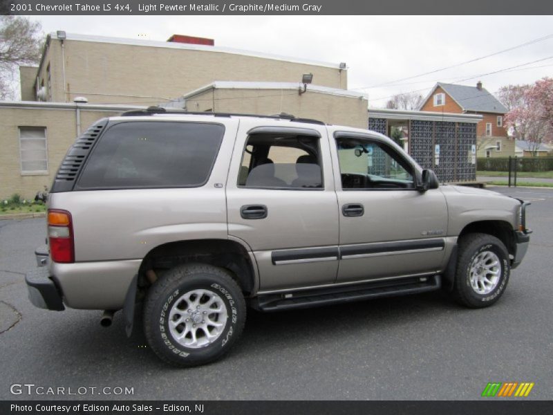Light Pewter Metallic / Graphite/Medium Gray 2001 Chevrolet Tahoe LS 4x4