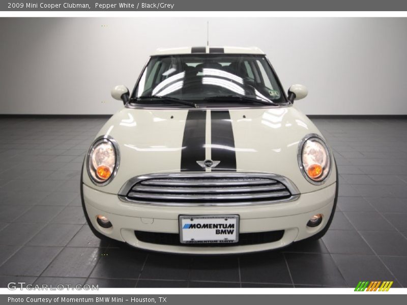 Pepper White / Black/Grey 2009 Mini Cooper Clubman