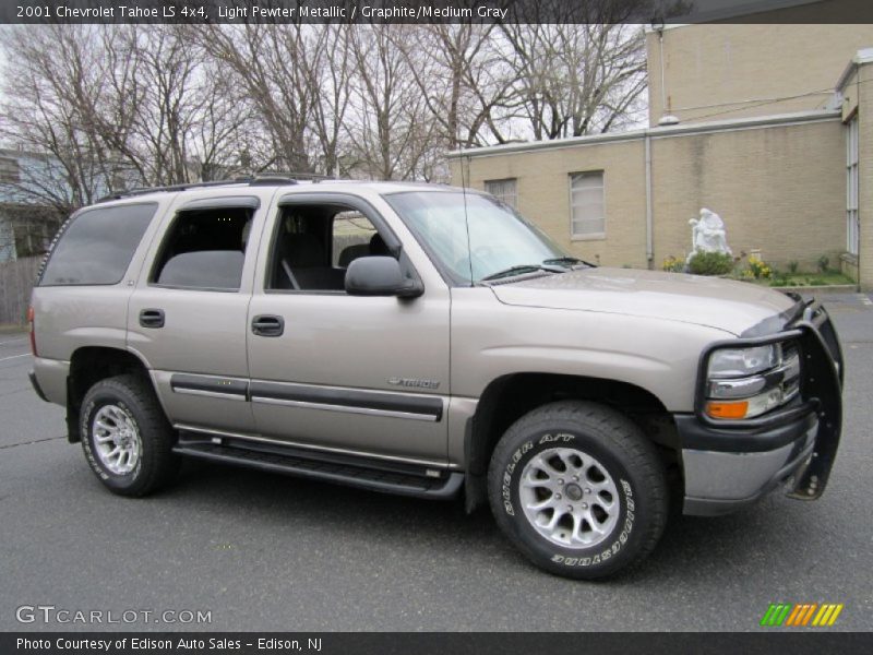Light Pewter Metallic / Graphite/Medium Gray 2001 Chevrolet Tahoe LS 4x4