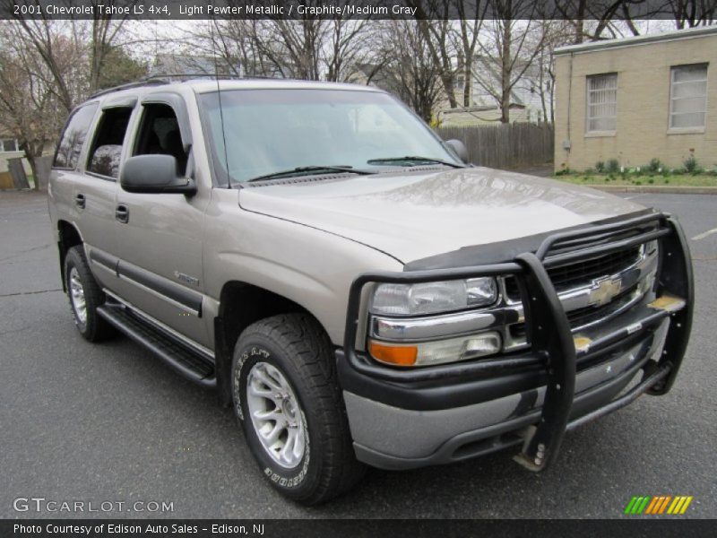 Light Pewter Metallic / Graphite/Medium Gray 2001 Chevrolet Tahoe LS 4x4