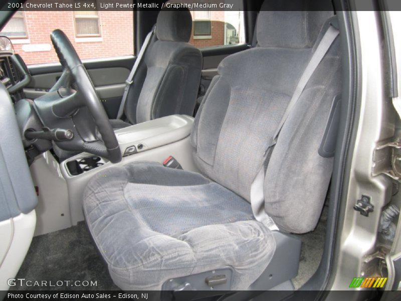 Light Pewter Metallic / Graphite/Medium Gray 2001 Chevrolet Tahoe LS 4x4