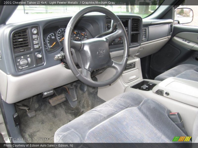 Light Pewter Metallic / Graphite/Medium Gray 2001 Chevrolet Tahoe LS 4x4