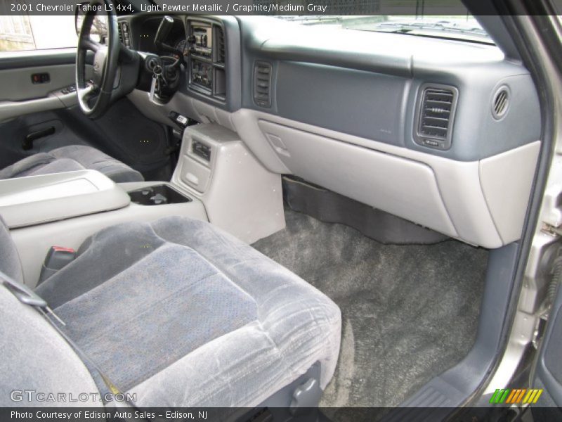 Light Pewter Metallic / Graphite/Medium Gray 2001 Chevrolet Tahoe LS 4x4