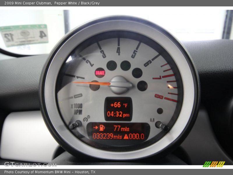 Pepper White / Black/Grey 2009 Mini Cooper Clubman