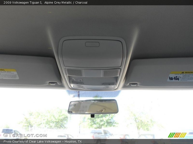 Alpine Grey Metallic / Charcoal 2009 Volkswagen Tiguan S