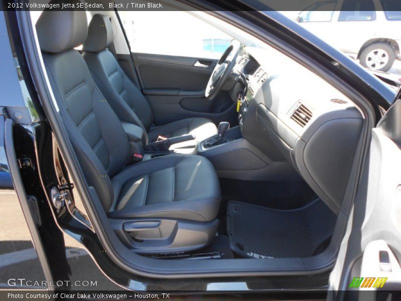 Black / Titan Black 2012 Volkswagen Jetta SE Sedan