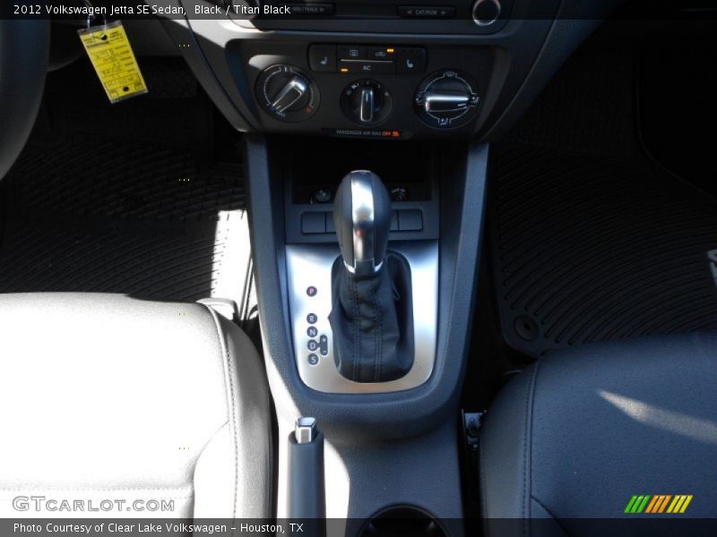 Black / Titan Black 2012 Volkswagen Jetta SE Sedan