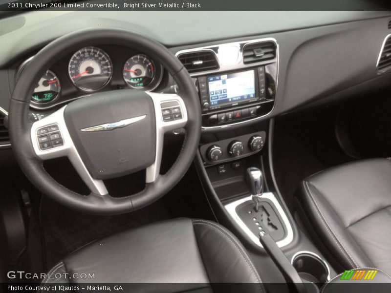 Dashboard of 2011 200 Limited Convertible