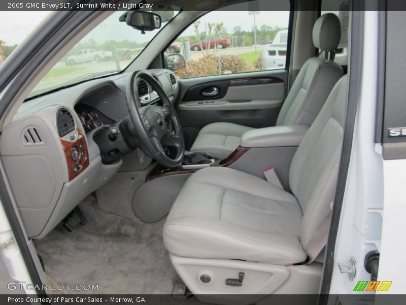 Summit White / Light Gray 2005 GMC Envoy SLT