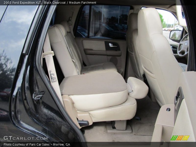 Black Clearcoat / Medium Parchment 2003 Ford Expedition XLT