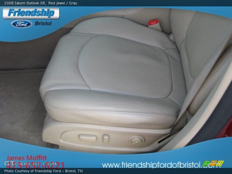 Red Jewel / Gray 2008 Saturn Outlook XR