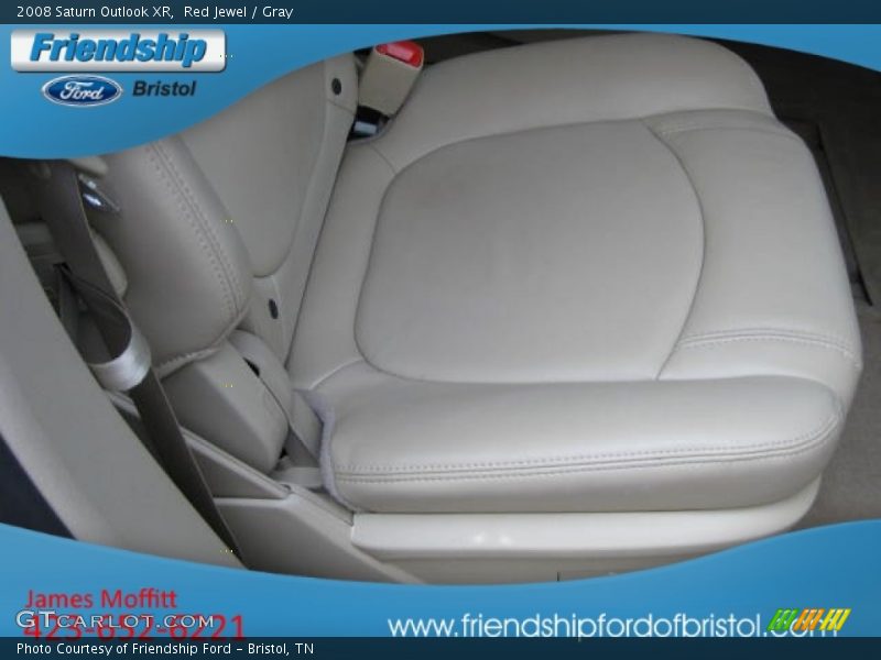 Red Jewel / Gray 2008 Saturn Outlook XR